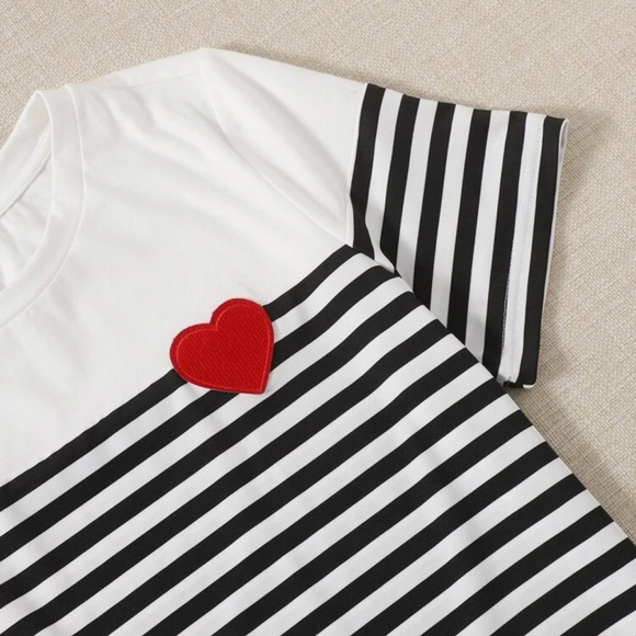 ✴️
 Heart Striped T-Shirt ♥️ - Picture 3 of 6